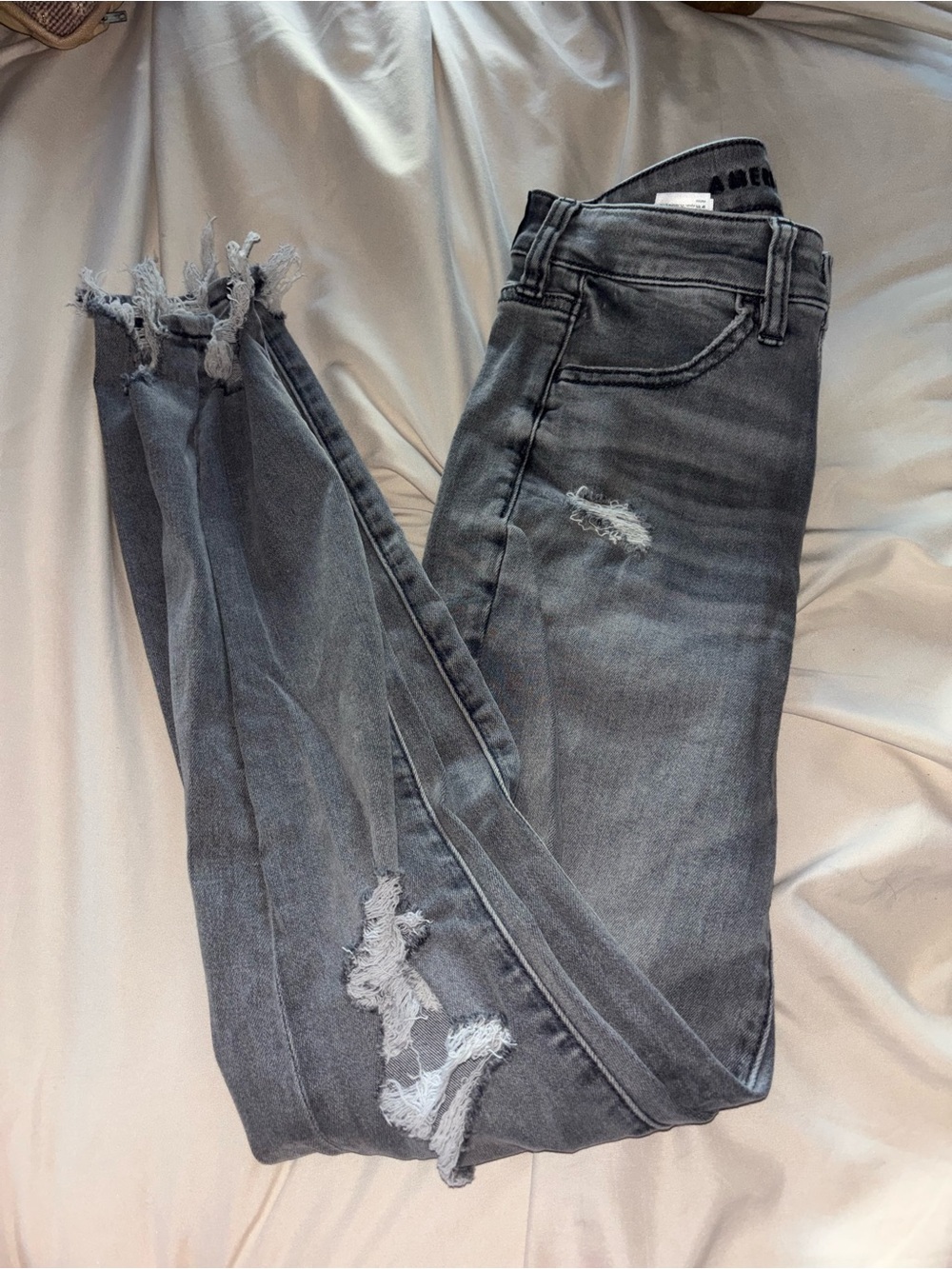 American Eagle Outfitters Gray Distressed Skinny Jeans